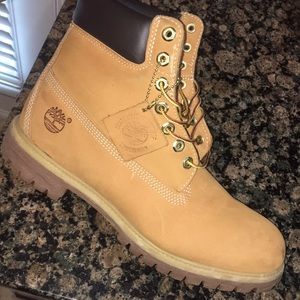 Men’s Size 11 Timberland boots